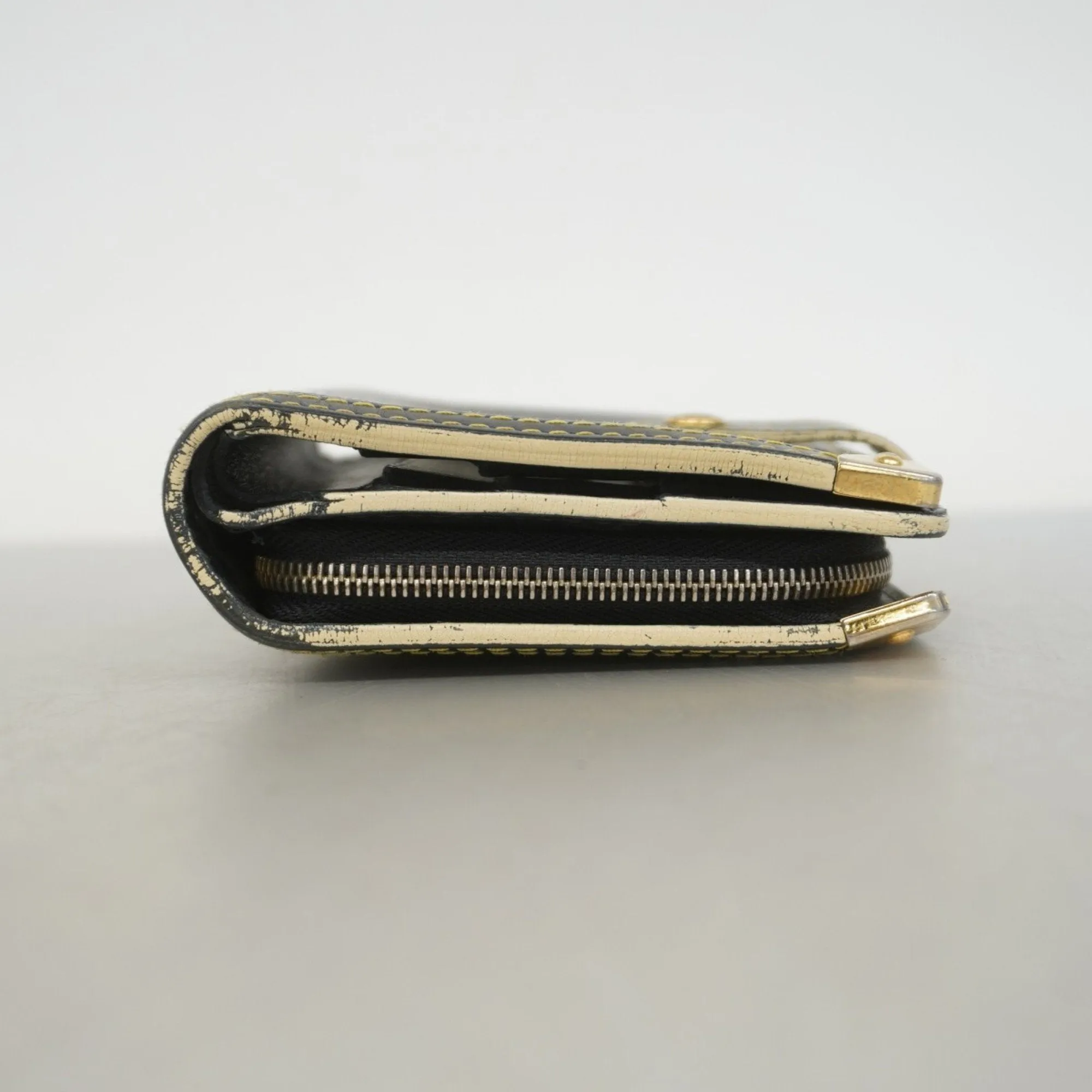 Louis Vuitton Wallet (Bi-Fold) (Pre-Owned)