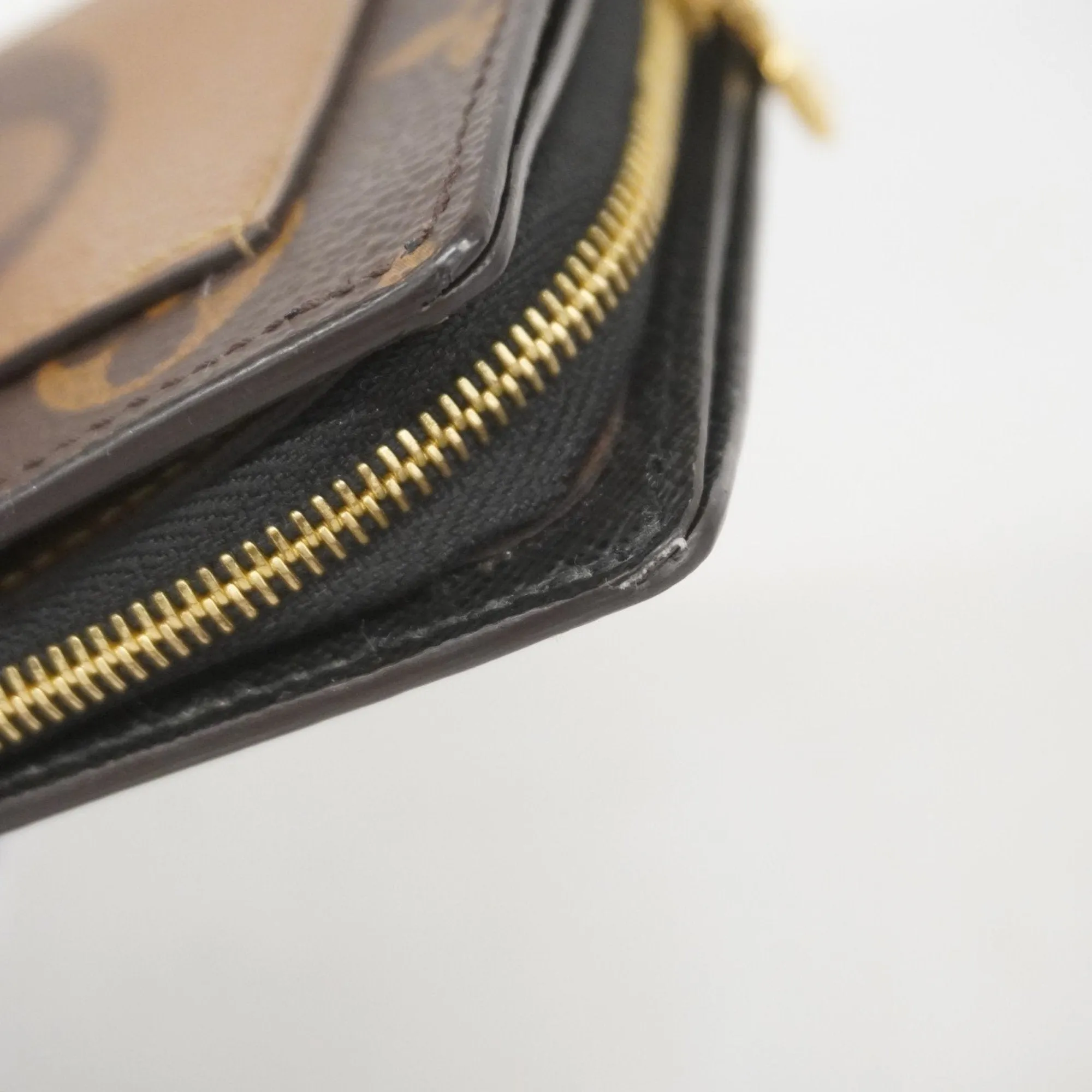 Louis Vuitton Wallet (Bi-Fold) (Pre-Owned)