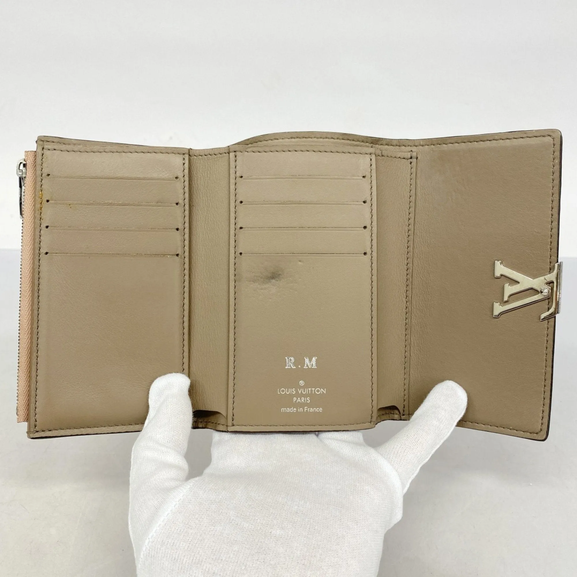 Louis Vuitton Wallet (Tri-Fold) (Pre-Owned)