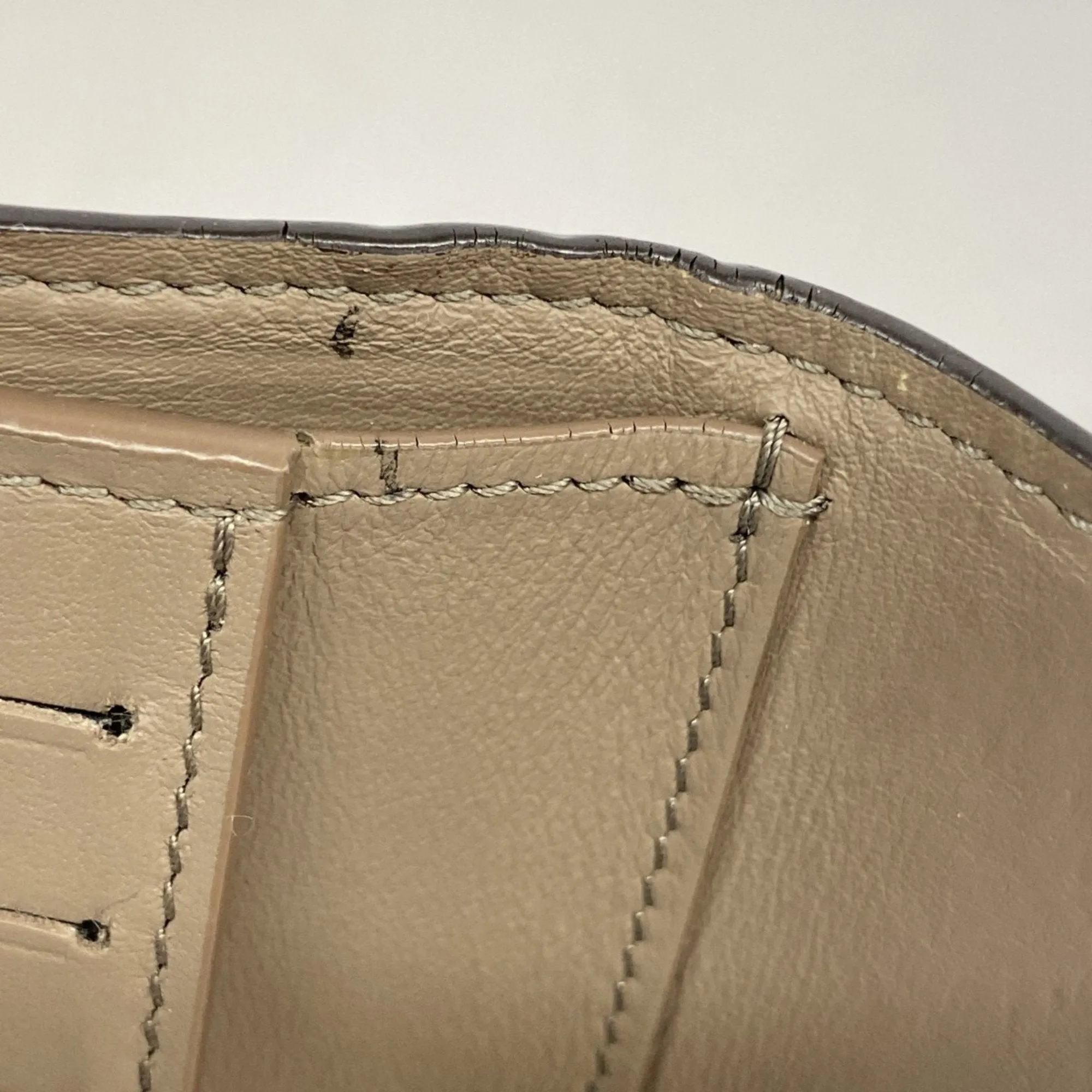 Louis Vuitton Wallet (Tri-Fold) (Pre-Owned)
