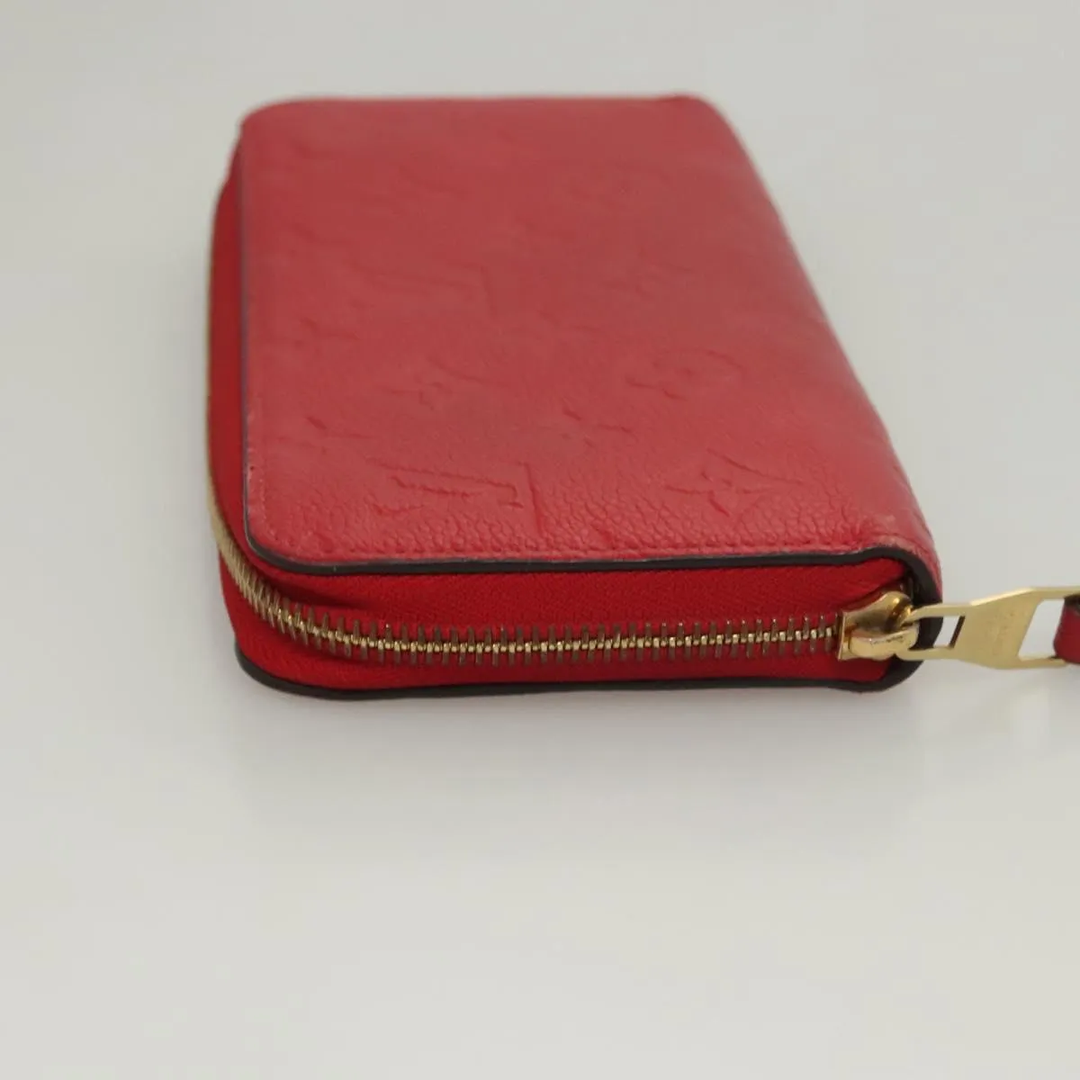 Louis Vuitton Zippy Wallet Leather Wallet (Pre-Owned)
