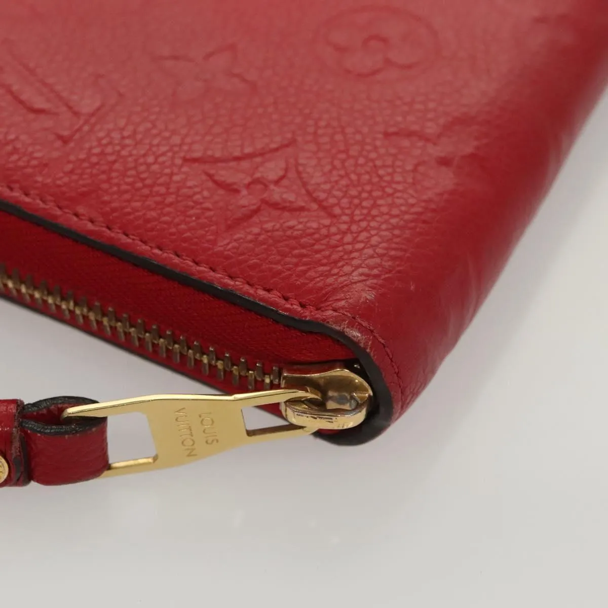 Louis Vuitton Zippy Wallet Leather Wallet (Pre-Owned)