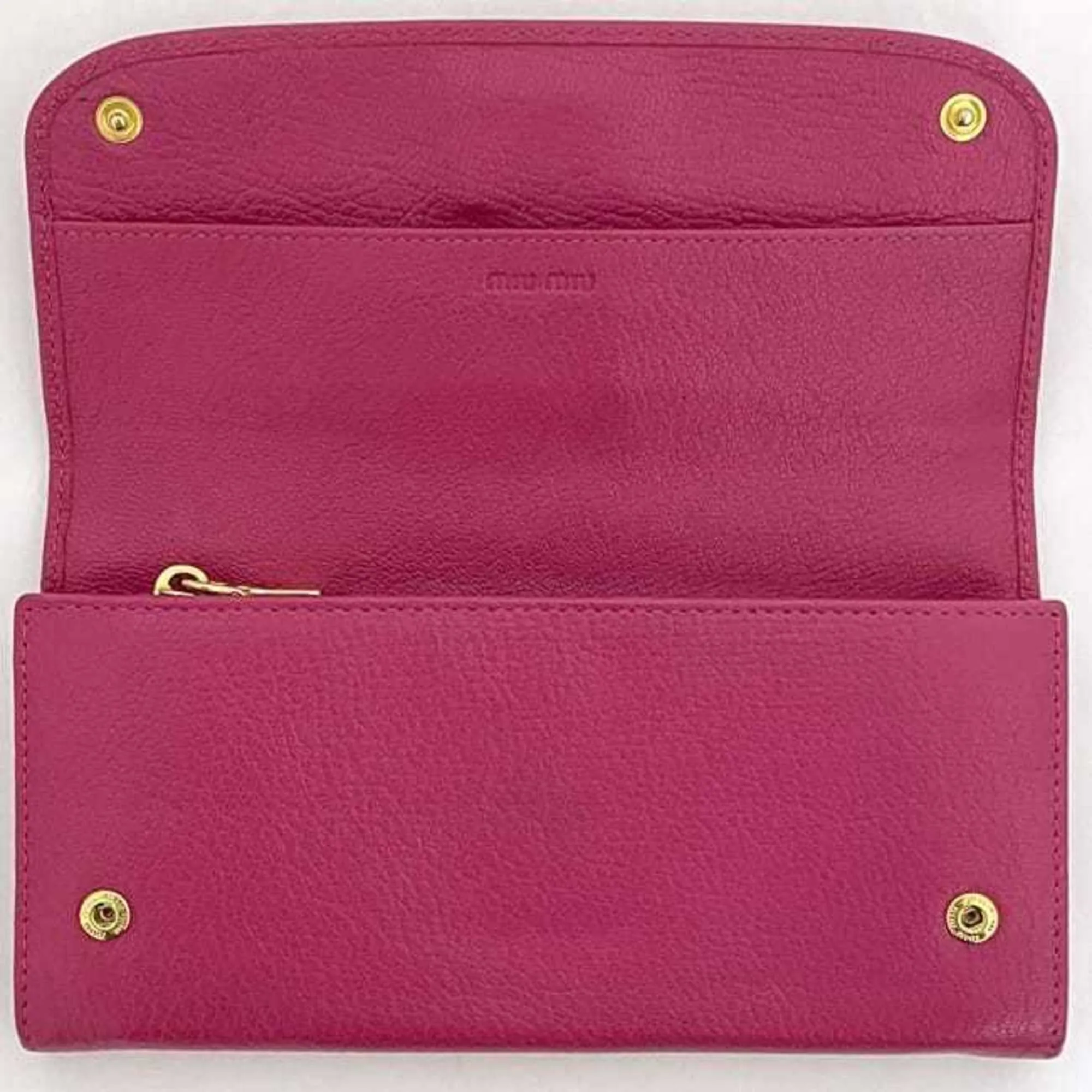Miu Miu Leather Long Wallet (Bi-Fold) (Pre-Owned)