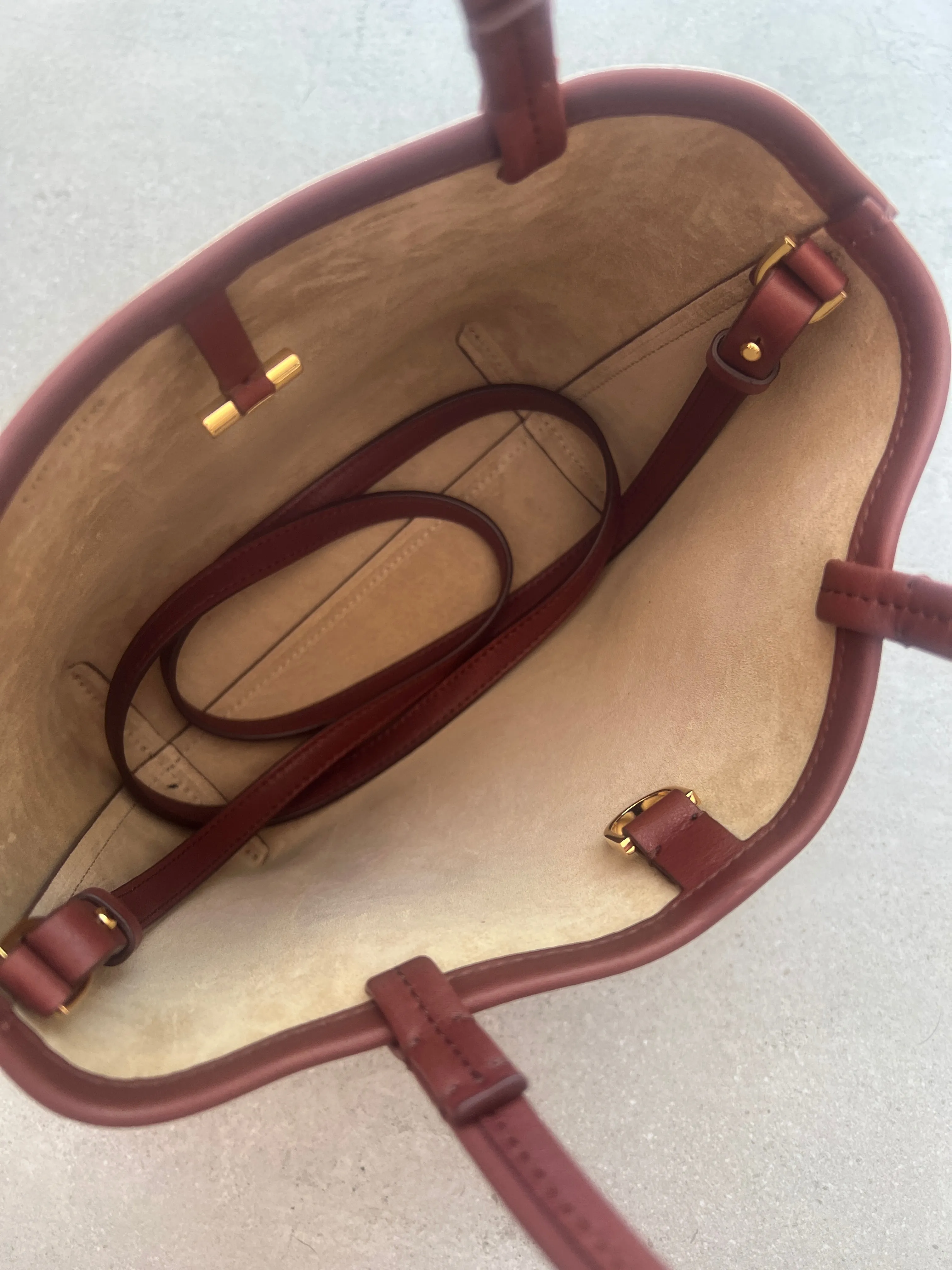 Park Small Tote, Cognac Shag