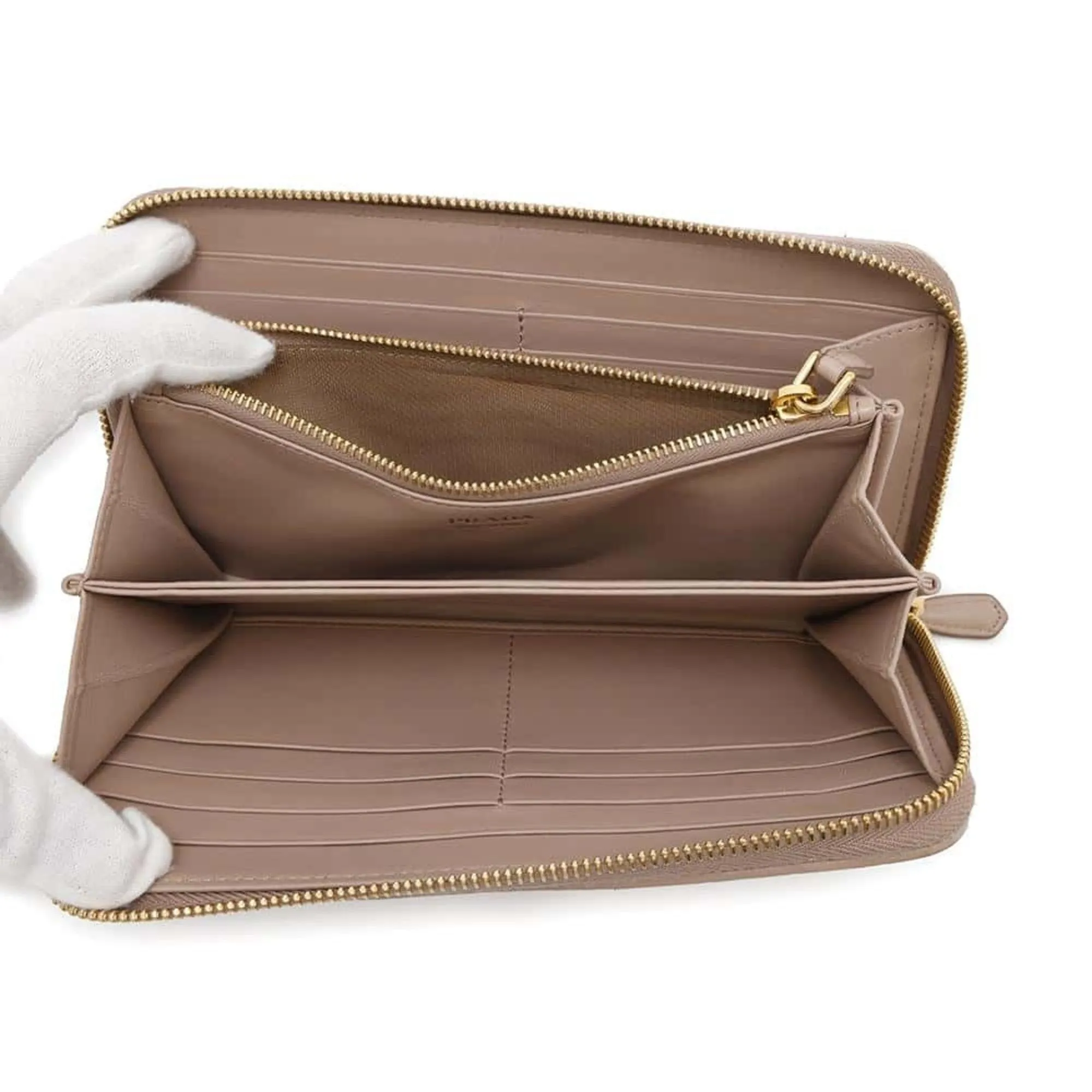 Prada Leather Long Wallet (Bi-Fold) (Pre-Owned)