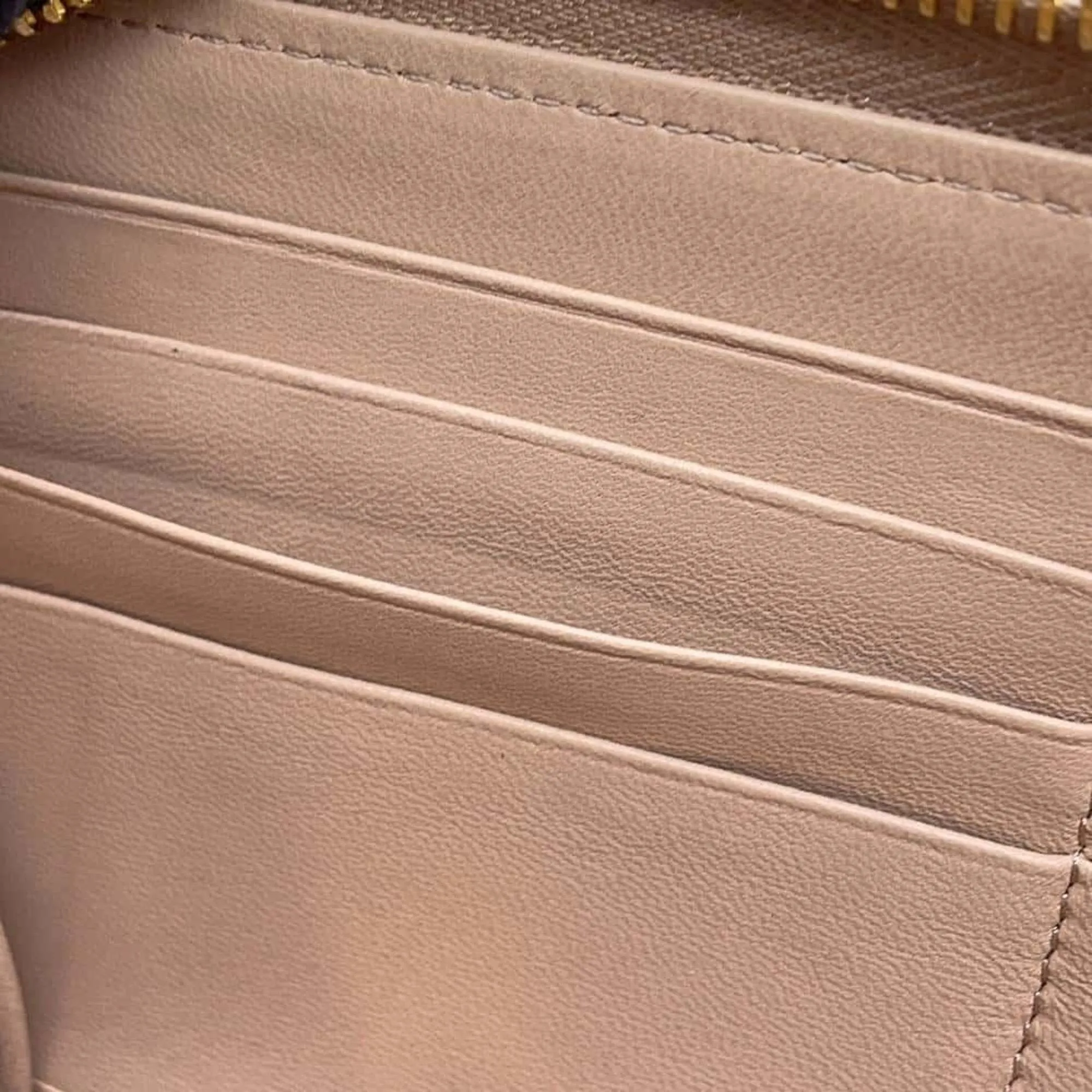 Prada Leather Long Wallet (Bi-Fold) (Pre-Owned)