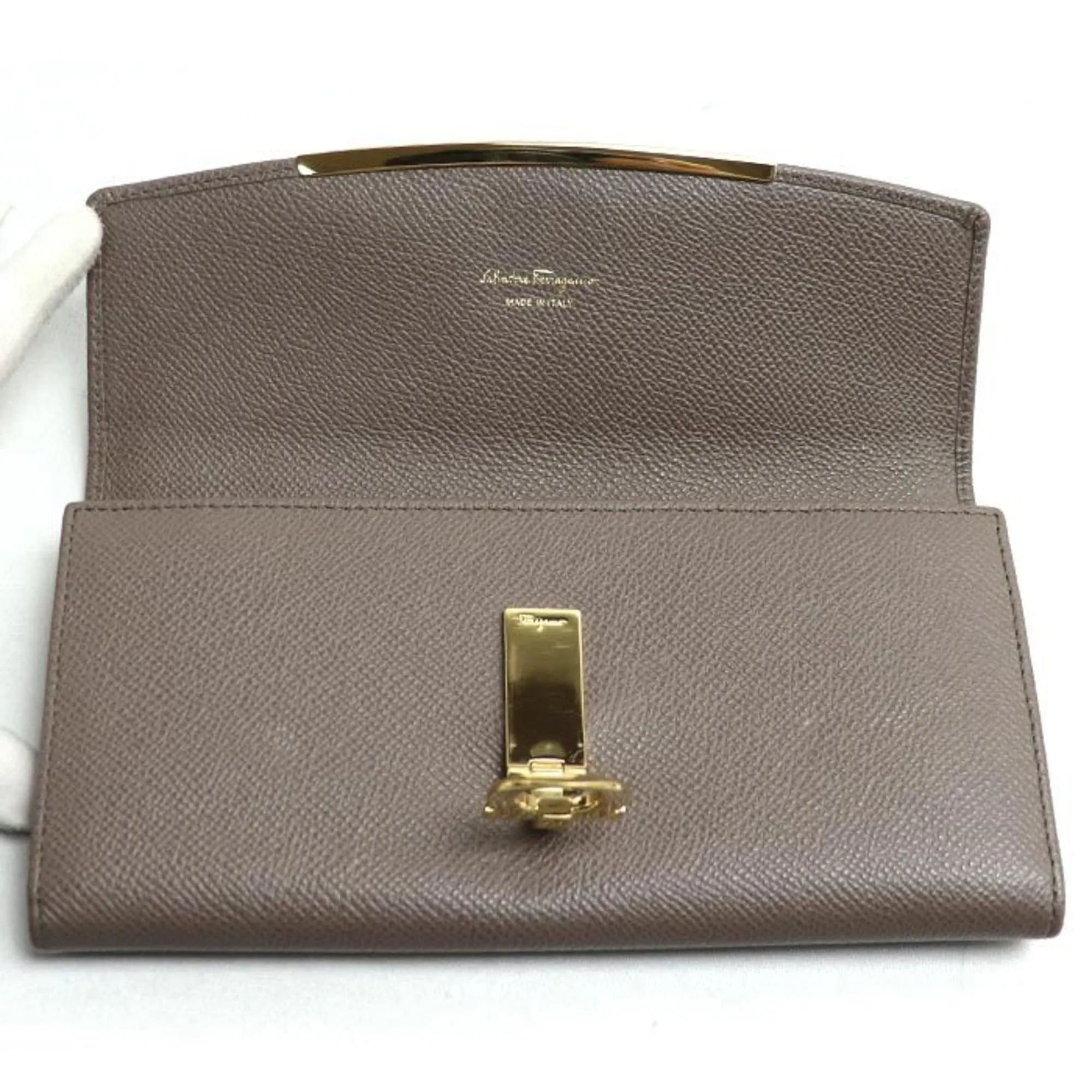Salvatore Ferragamo Leather Coin Purse/Coin Case (Pre-Owned)