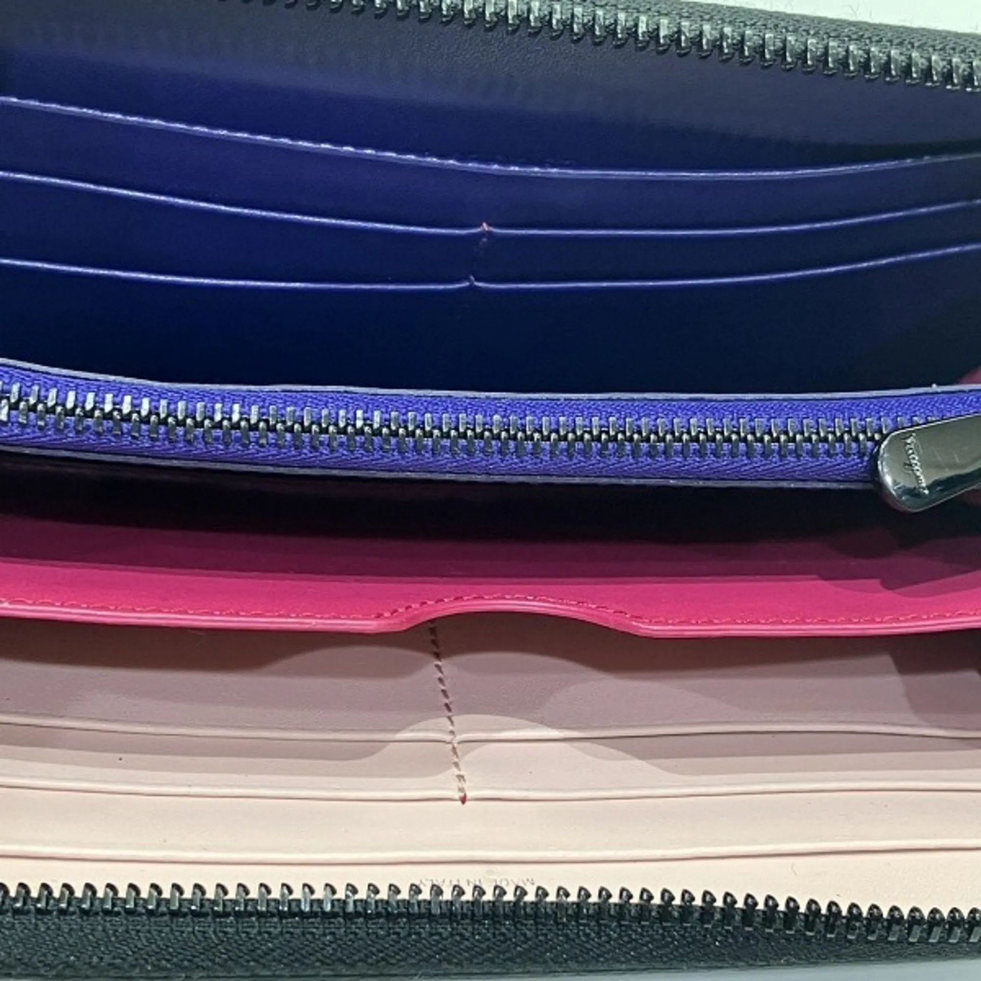 Salvatore Ferragamo Leather Long Wallet (Bi-Fold) (Pre-Owned)