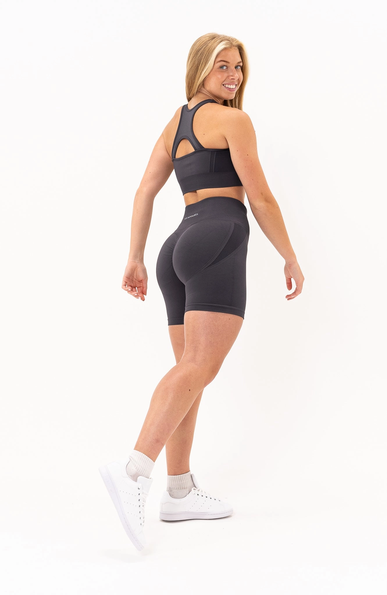 Tempo Seamless Scrunch Shorts - Grey
