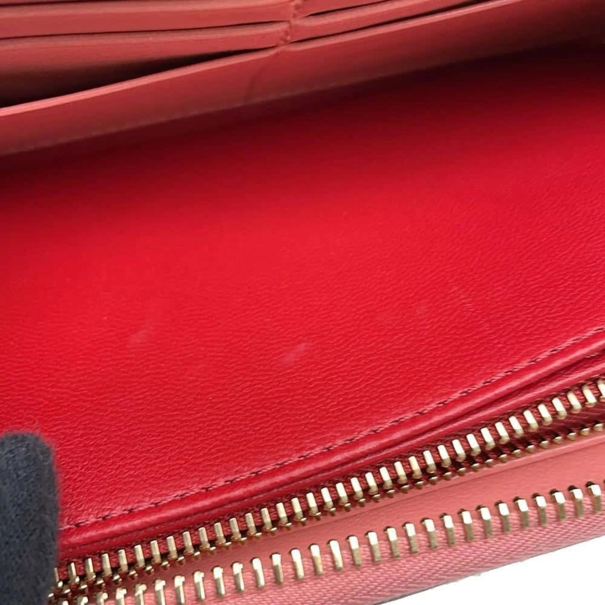 Valentino Garavani pink Color Leather Long Wallet (Bi-Fold) (Pre-Owned)