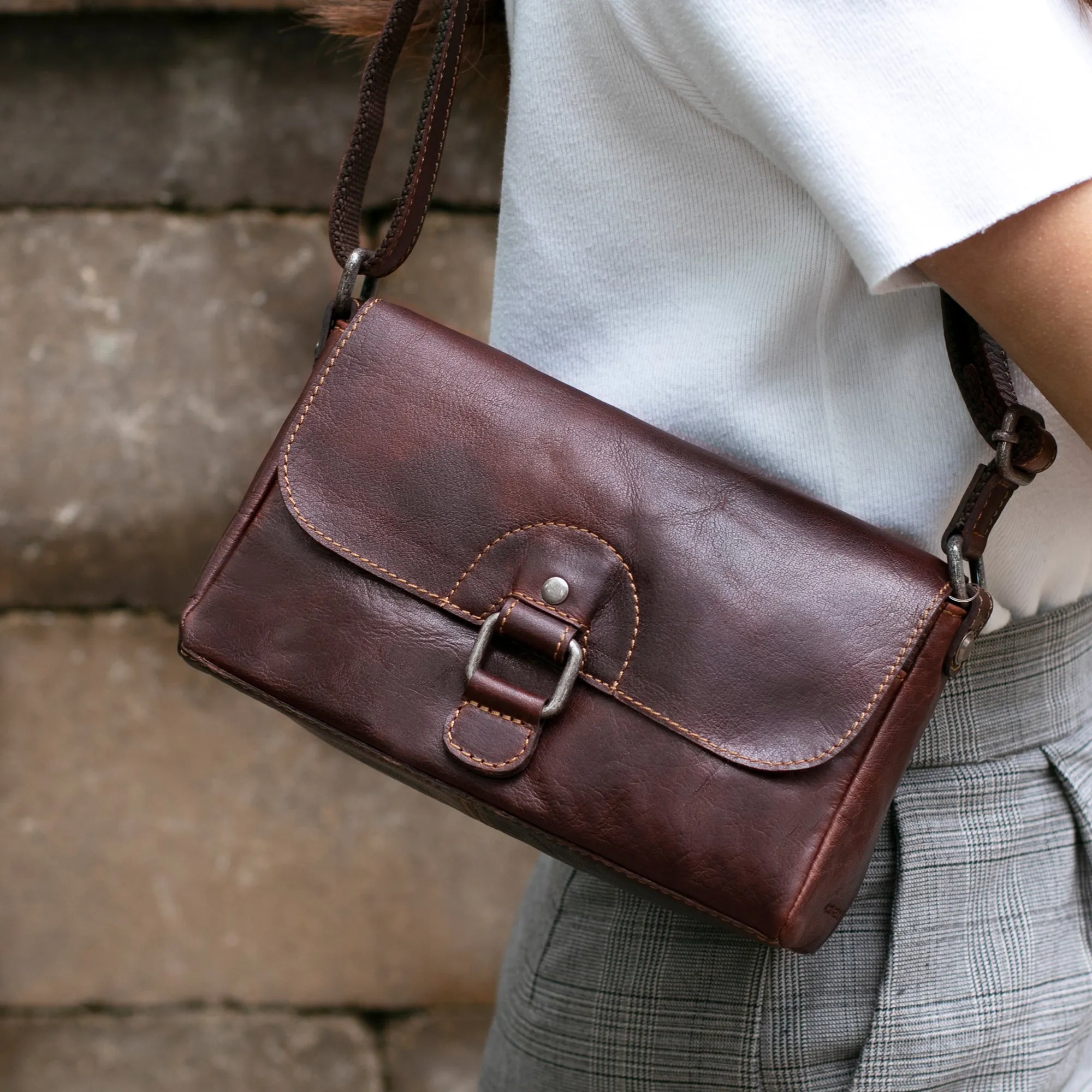 Voyager Emma Petite Crossbody Bag Sample